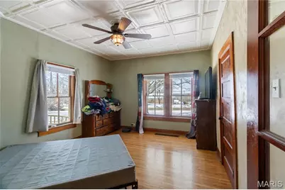 659 E Pine Street, Bourbon, MO 65441 - Photo 10