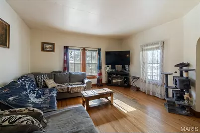 659 E Pine Street, Bourbon, MO 65441 - Photo 8