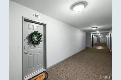 1 Monarch Trace Court #307, Chesterfield, MO 63017 - Photo 6