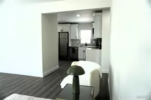 145 Jefferson Barracks Rd, Mehlville, MO 63125 - Photo 8