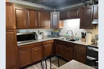 5530 Etzel Avenue, Saint Louis, MO 63112 - Photo 8