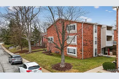 522 Nirk Avenue #I, Kirkwood, MO 63122 - Photo 2