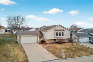 115 Stonecrest Ln, Saint Peters, MO 63304 - Photo 4