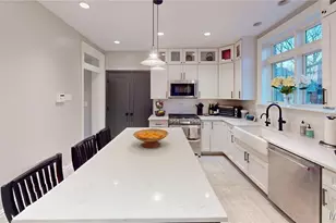 421 W Point Ct, University City, MO 63130 - Photo 22