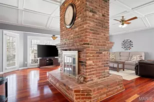 16276 Windfall Ridge Dr, Chesterfield, MO 63005 - Photo 12