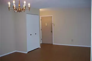 3145 Leisurewood Ct, Florissant, MO 63033 - Photo 4