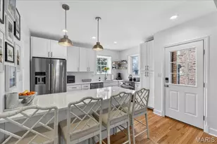 7736 Davis Dr, Saint Louis, MO 63105 - Photo 18