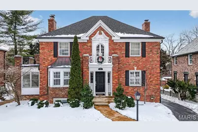 7736 Davis Drive, Saint Louis, MO 63105 - Photo 1