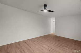 775 Sherwood Dr, Florissant, MO 63031 - Photo 4