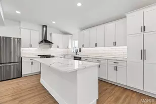 108 Maple Ln, Ballwin, MO 63011 - Photo 12