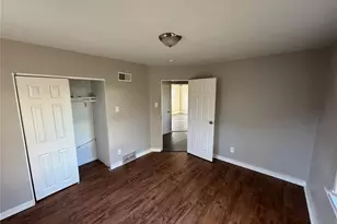 9850 Dennis Dr, Saint Louis, MO 63136 - Photo 12