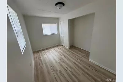 9815 Vickie Place, Saint Louis, MO 63136 - Photo 12