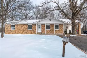 105 Watkins St, Bourbon, MO 65441 - Photo 1