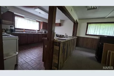 400 N 3rd Street, De Soto, MO 63020 - Photo 8