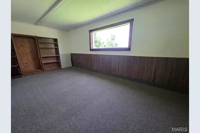 400 N 3rd Street, De Soto, MO 63020 - Photo 16