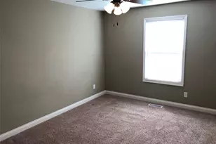 114 Prairie Bluffs Dr, Wentzville, MO 63385 - Photo 6