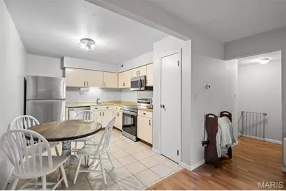 1948 Marine Terrace Drive #A, Saint Louis, MO 63146 - Photo 6