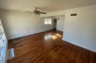 10356 St Matthew Ln, Saint Ann, MO 63074 - Photo 2