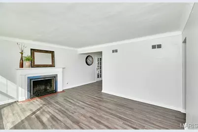 905 Hornsby Avenue, Saint Louis, MO 63147 - Photo 4