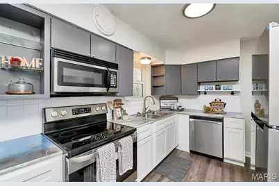 905 Hornsby Avenue, Saint Louis, MO 63147 - Photo 12