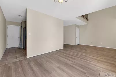 352 Windsor Place #B, Saint Peters, MO 63376 - Photo 12