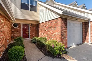352 Windsor Pl, Saint Peters, MO 63376 - Photo 2