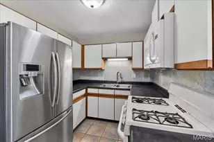 352 Windsor Pl, Saint Peters, MO 63376 - Photo 8