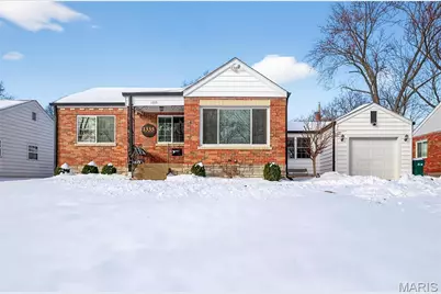 1335 Pinetree Lane, Webster Groves, MO 63119 - Photo 2