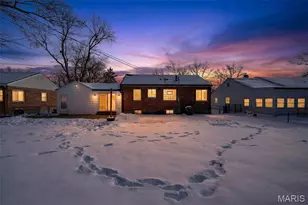 1335 Pinetree Ln, Webster Groves, MO 63119 - Photo 32