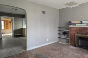 309 Newell Dr, Ferguson, MO 63135 - Photo 2