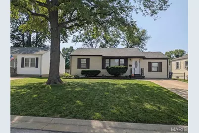830 Loekes Drive, Florissant, MO 63031 - Photo 1