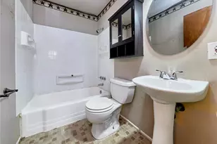 1575 Starling Dr, Florissant, MO 63031 - Photo 12