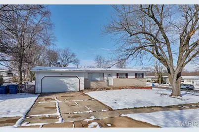1575 Starling Drive, Florissant, MO 63031 - Photo 1