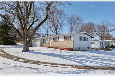 1575 Starling Drive, Florissant, MO 63031 - Photo 2
