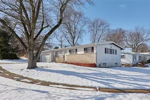 1575 Starling Dr, Florissant, MO 63031 - Photo 2