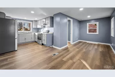 2221 Wolter Avenue, Saint Louis, MO 63114 - Photo 8