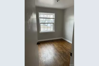 1243 Addison Drive, Bellefontaine Neighbors, MO 63137 - Photo 8