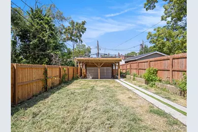 3467 Giles Avenue, Saint Louis, MO 63116 - Photo 32