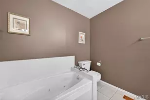 557 Woodlyn Crossing, Ballwin, MO 63021 - Photo 18