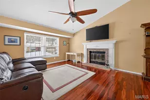 557 Woodlyn Crossing, Ballwin, MO 63021 - Photo 2