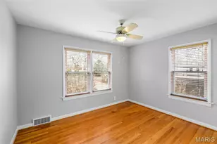 1889 N Signal Hills Dr, Kirkwood, MO 63122 - Photo 22