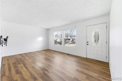 37 Hunting Creek Road, Saint Peters, MO 63376 - Photo 4