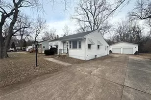 223 Wiegel Dr, Ferguson, MO 63135 - Photo 6