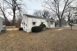 223 Wiegel Dr, Ferguson, MO 63135 - Photo 4