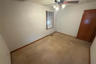 223 Wiegel Dr, Ferguson, MO 63135 - Photo 32