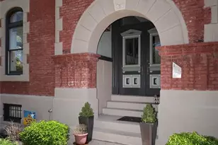 2330 S 12th St, Saint Louis, MO 63104 - Photo 2