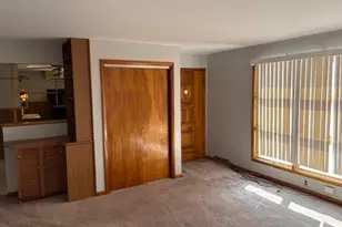 418 N Service Rd, Saint Peters, MO 63376 - Photo 8