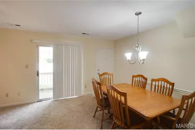 9041 N Swan Circle, Brentwood, MO 63144 - Photo 8