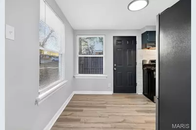 19 Marquette Drive, Florissant, MO 63031 - Photo 4