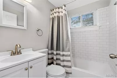 19 Marquette Drive, Florissant, MO 63031 - Photo 12